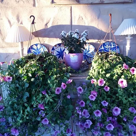 Laurel De La Reina - Boutique Country house *